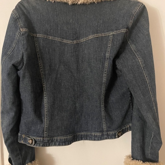 INC women's jean jacket with removable lining, medium, pearly buttons - Picture 7 of 9